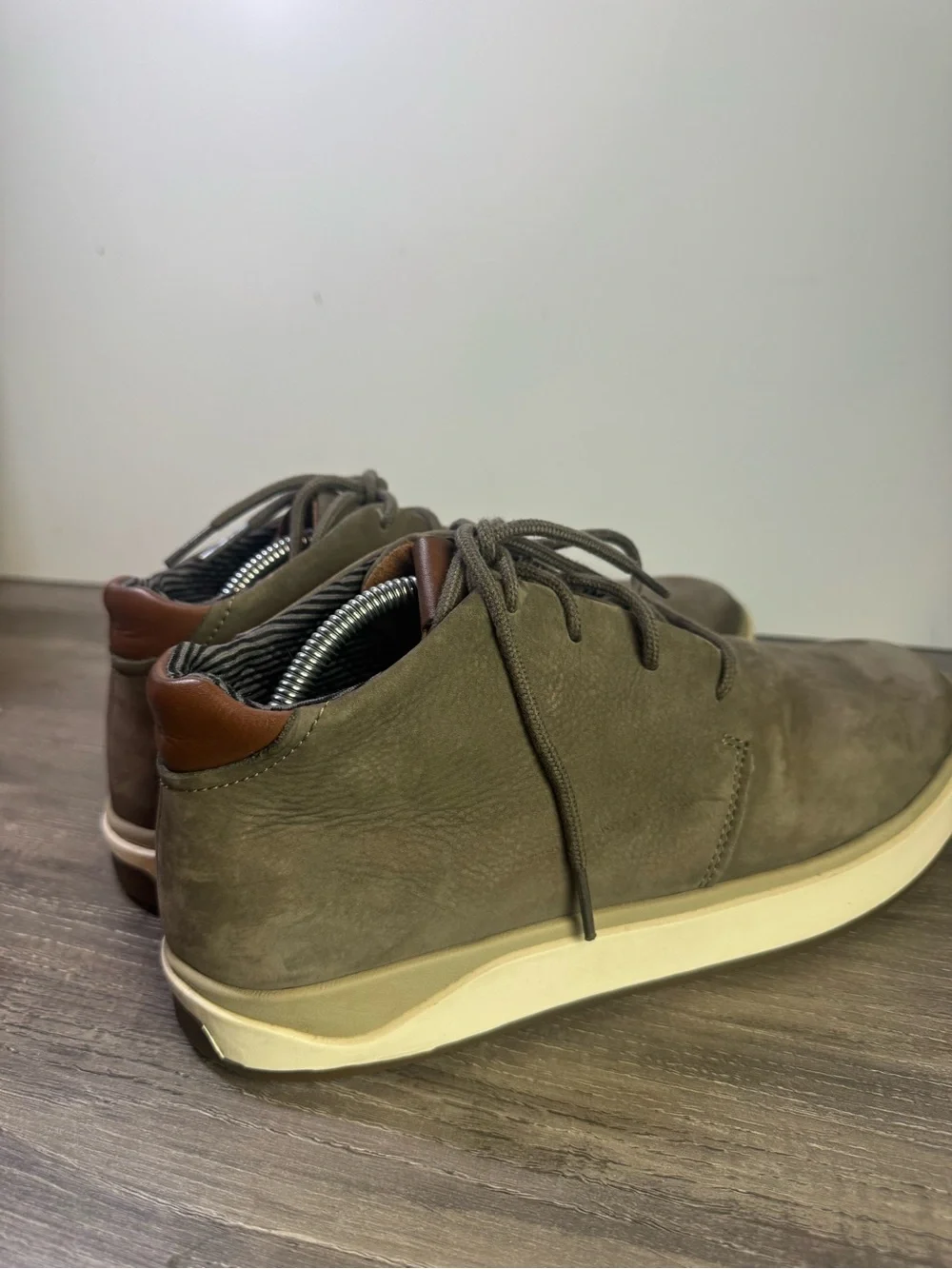 OluKai Papaku Ili Mustang/mustang waterproof leather chukka boot 10/43 $160